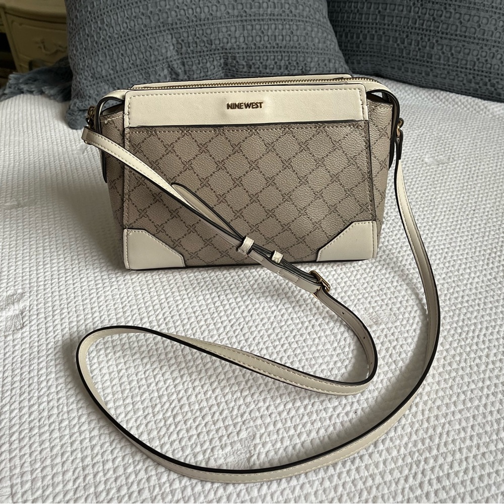 Nine West Brooklyn Jet Set Crossbody Bag in Mushroom/Cream